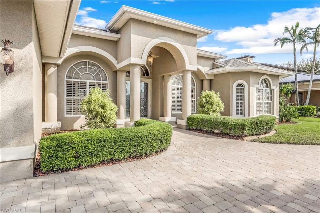 1911 SE 35th ST, CAPE CORAL FL 33904-4