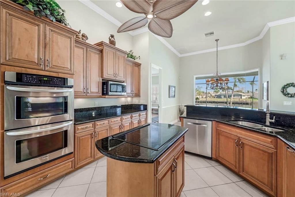 1911 SE 35th ST, CAPE CORAL FL 33904-14