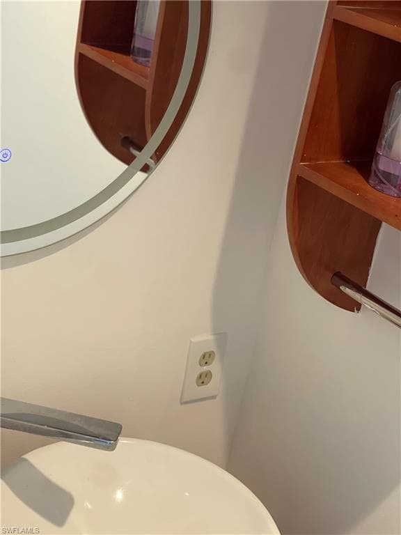 3527 NE 168 ST # 204, NORTH MIAMI BEACH FL 33160-10