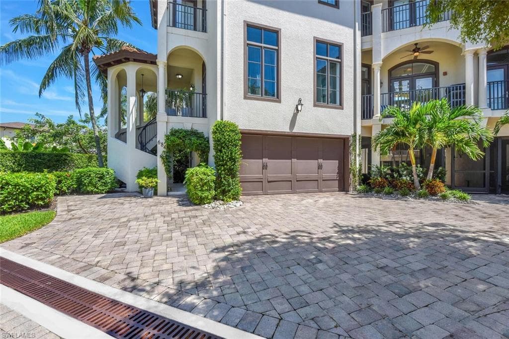 684 10th AVE S D1-42