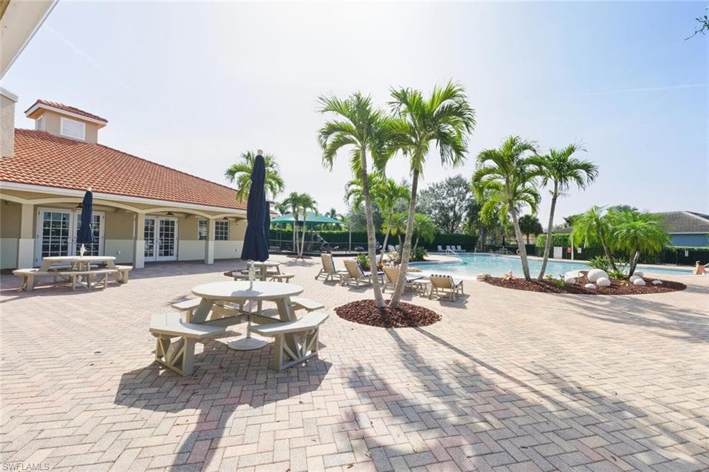 2257 Valencia Lakes CIR, NAPLES FL 34120-45