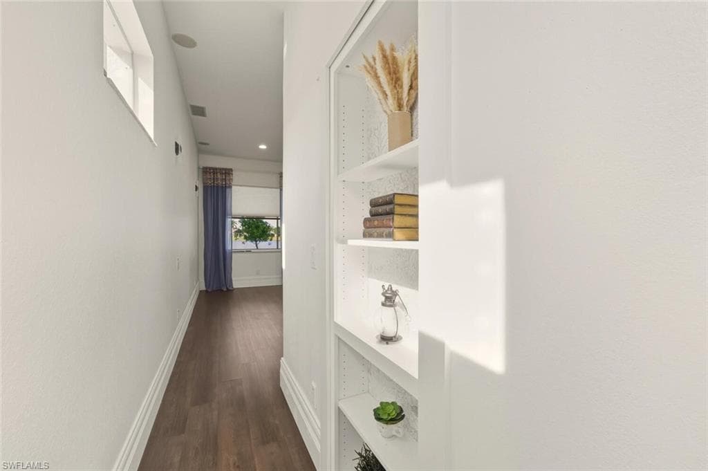 2257 Valencia Lakes CIR, NAPLES FL 34120-25