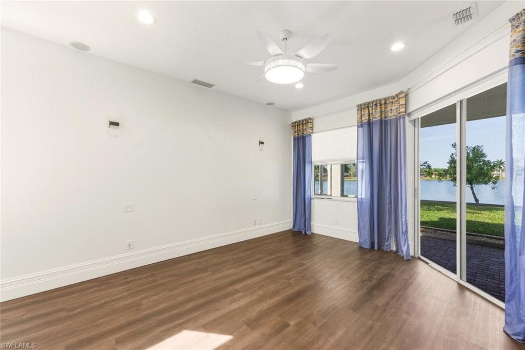 2257 Valencia Lakes CIR, NAPLES FL 34120-23