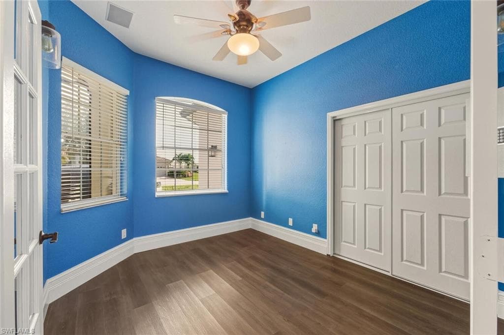 2257 Valencia Lakes CIR, NAPLES FL 34120-30