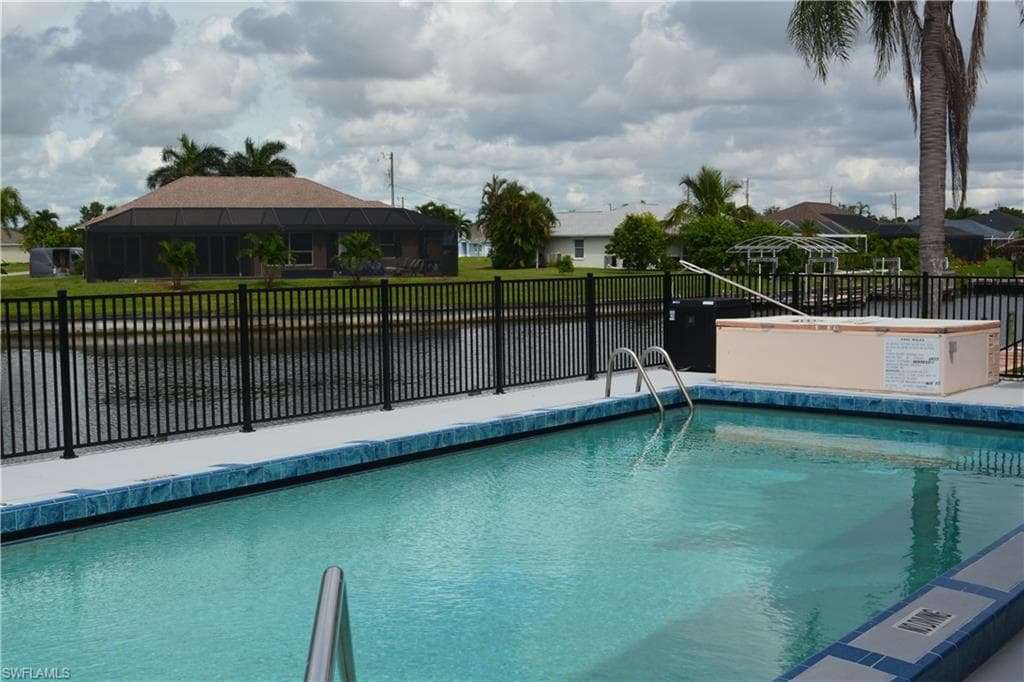 1003 SW 47th TER 201-5