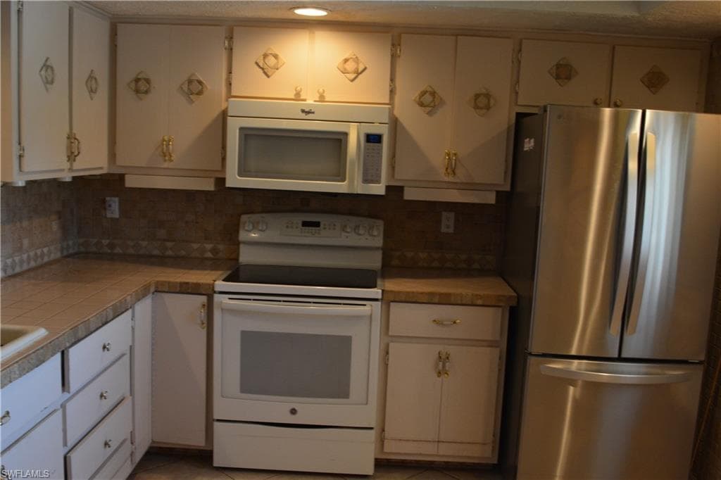 1003 SW 47th TER 201-10