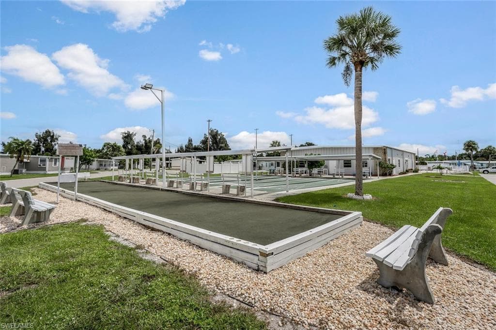 2782 Wedgewood DR, NORTH FORT MYERS FL 33917-22