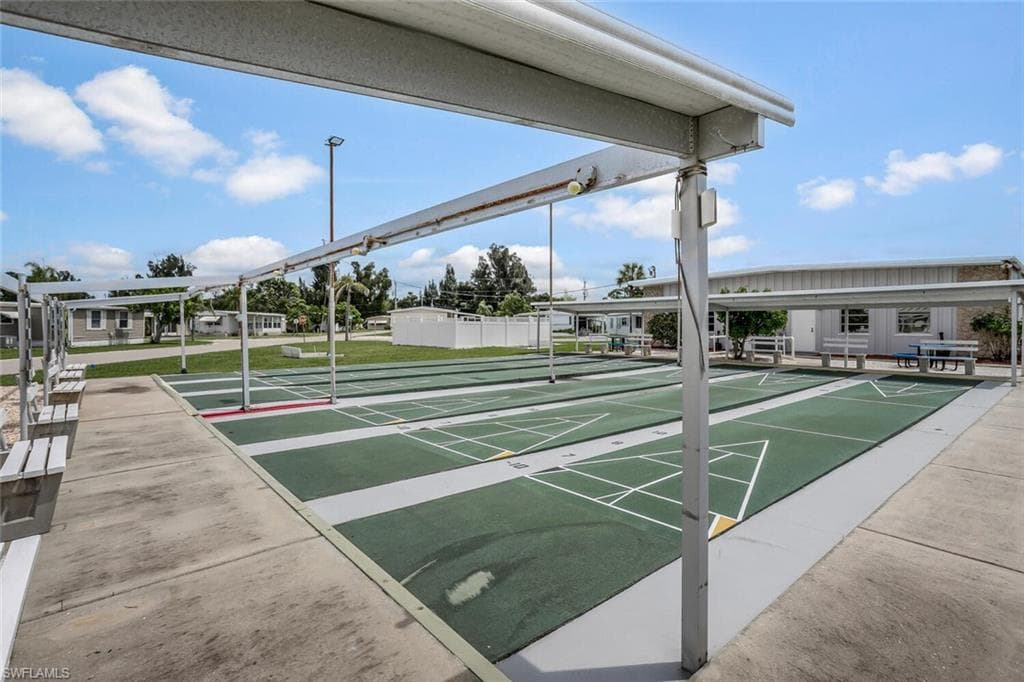 2782 Wedgewood DR, NORTH FORT MYERS FL 33917-21