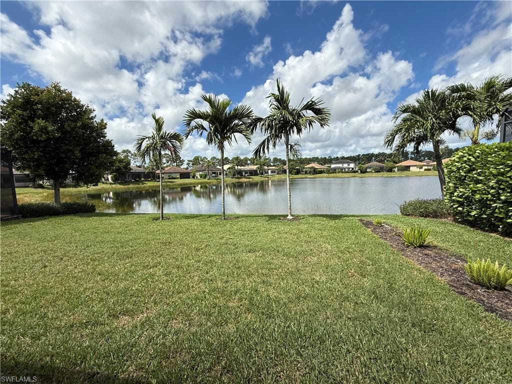 9317 Woodhurst DR, NAPLES FL 34120-21