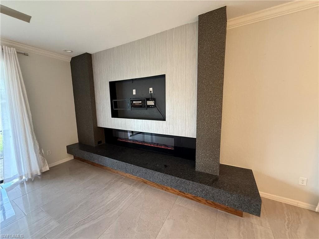 9317 Woodhurst DR, NAPLES FL 34120-14