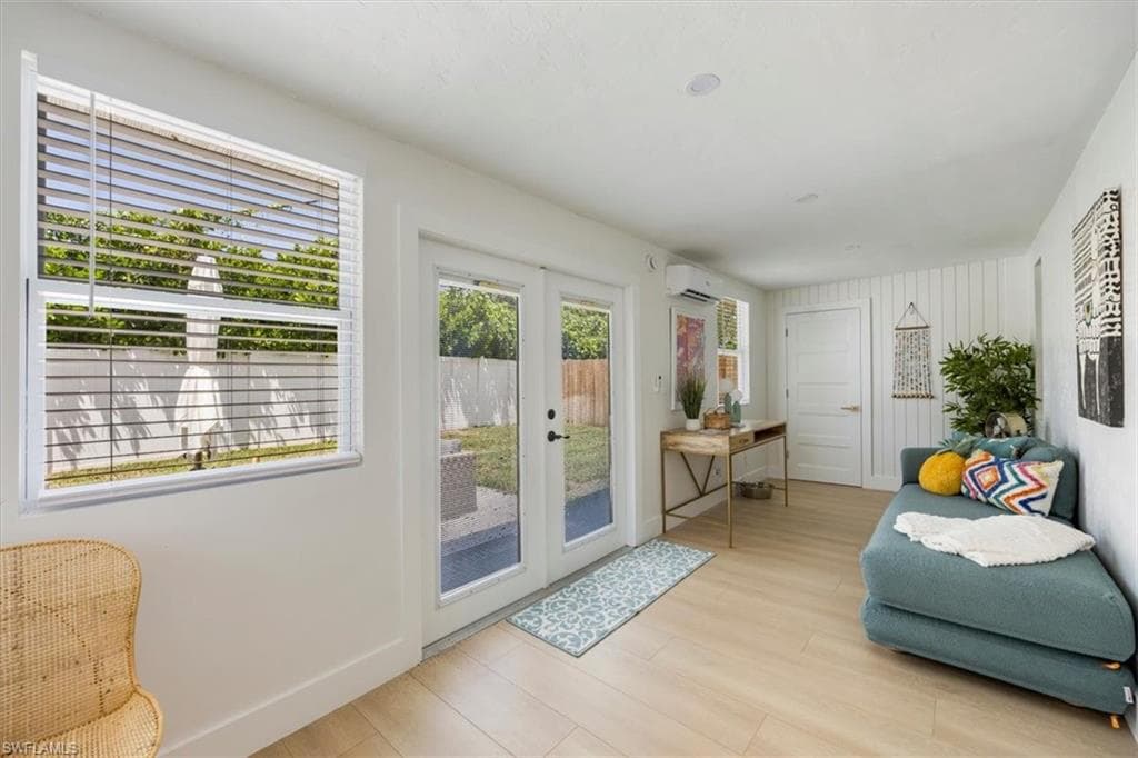 4523 Fluvia AVE, NAPLES FL 34103-9