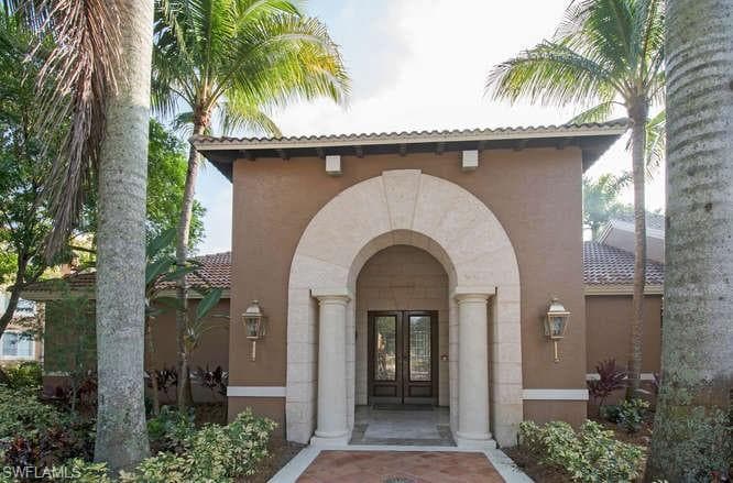1220 Reserve WAY # 305, NAPLES FL 34105-16