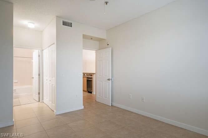 1220 Reserve WAY # 305, NAPLES FL 34105-11