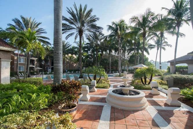 1220 Reserve WAY # 305, NAPLES FL 34105-19