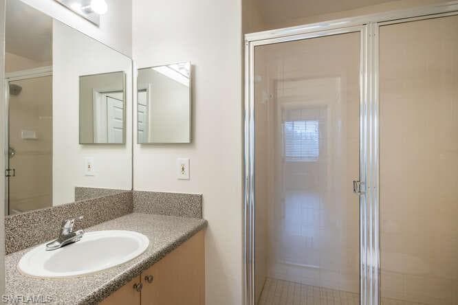 1220 Reserve WAY # 305, NAPLES FL 34105-14