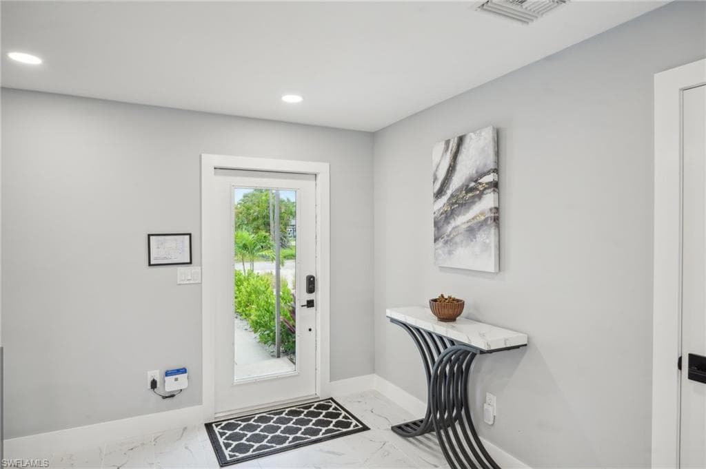 268 Ibis ST, FORT MYERS BEACH FL 33931-3