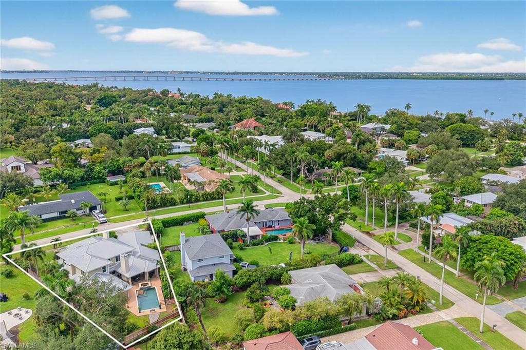 1321 Hanton AVE, FORT MYERS FL 33901-44