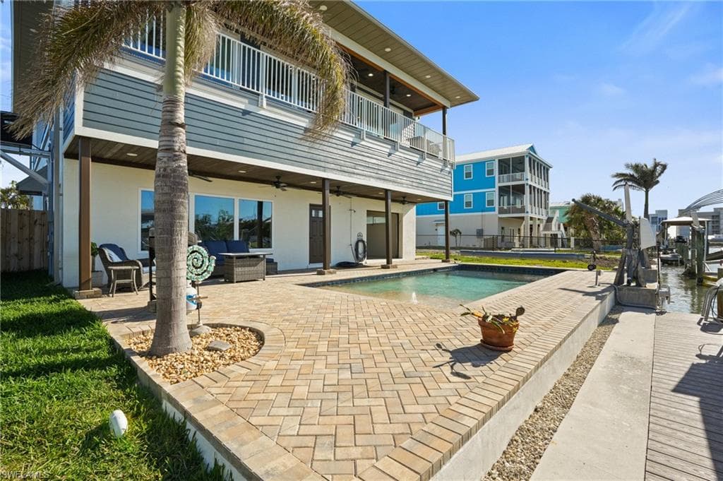 189 Curlew ST, FORT MYERS BEACH FL 33931-37