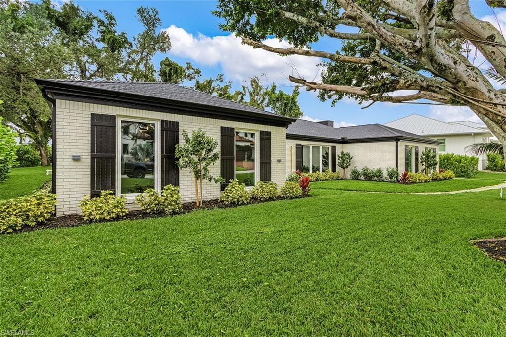 3931 W Riverside DR, FORT MYERS FL 33901-1