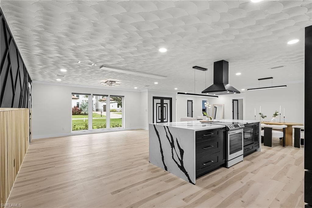 3931 W Riverside DR, FORT MYERS FL 33901-8