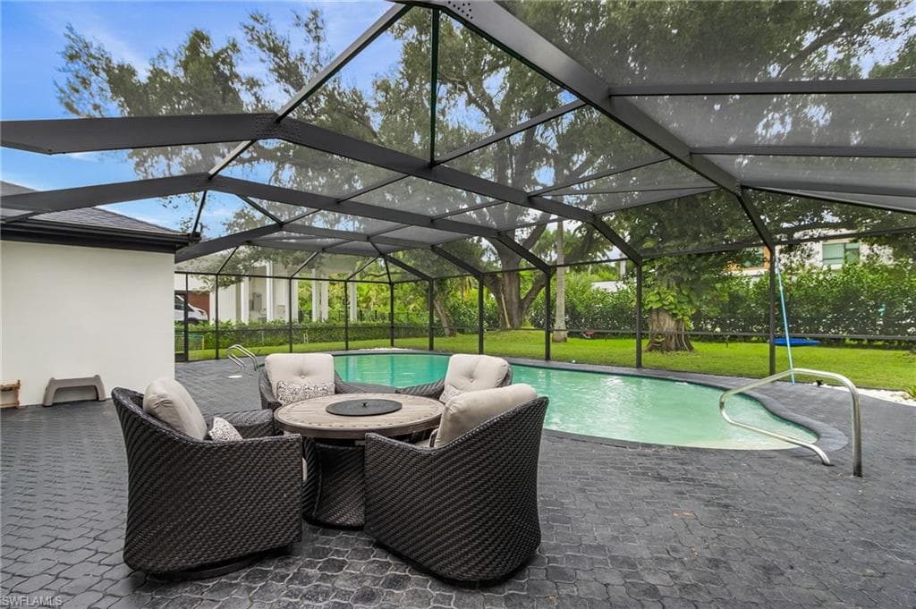 3931 W Riverside DR, FORT MYERS FL 33901-29