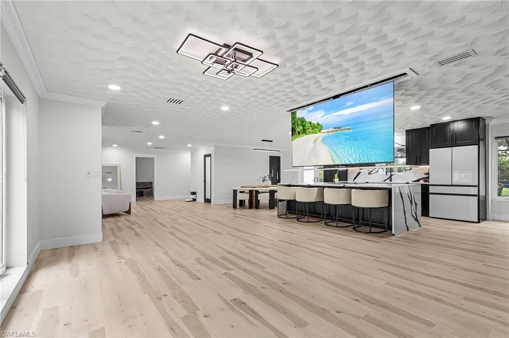 3931 W Riverside DR, FORT MYERS FL 33901-7