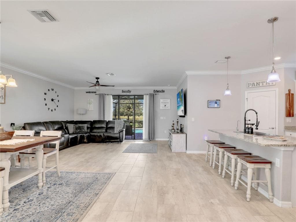 19431 Elston WAY, ESTERO FL 33928-9