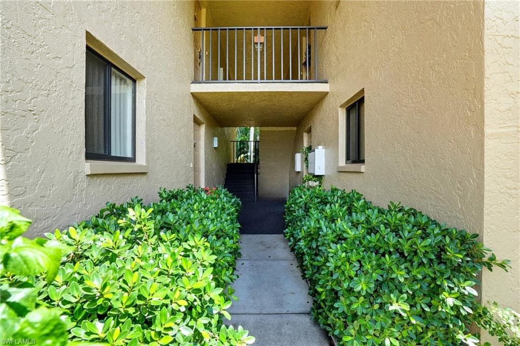 7116 Lakeridge CT # 103, FORT MYERS FL 33907-1