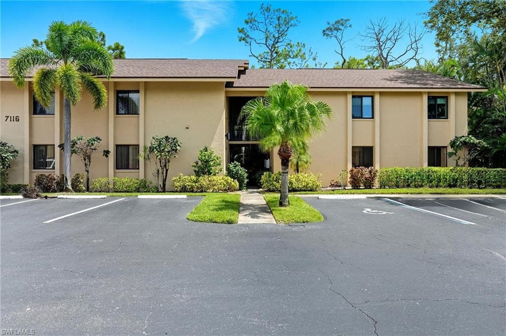 7116 Lakeridge CT # 103, FORT MYERS FL 33907-35