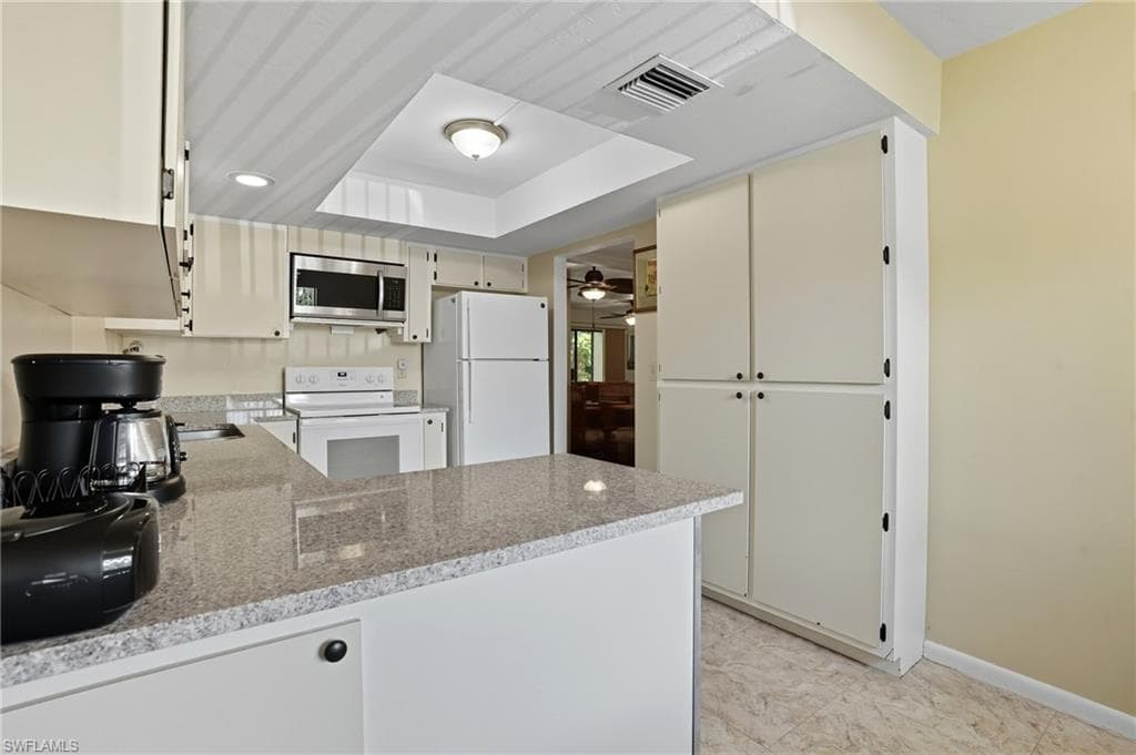 7116 Lakeridge CT # 103, FORT MYERS FL 33907-17