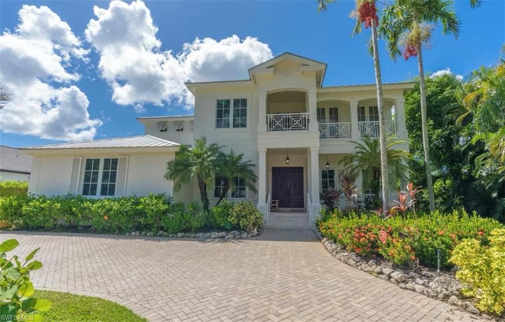 428 Rudder RD, NAPLES FL 34102-1