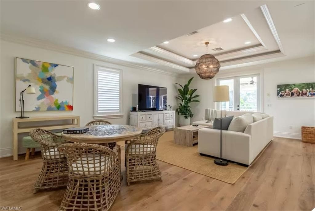 428 Rudder RD, NAPLES FL 34102-5