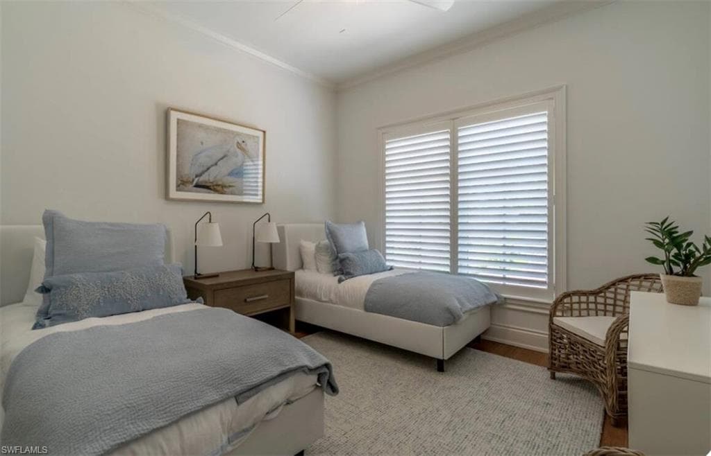 428 Rudder RD, NAPLES FL 34102-33