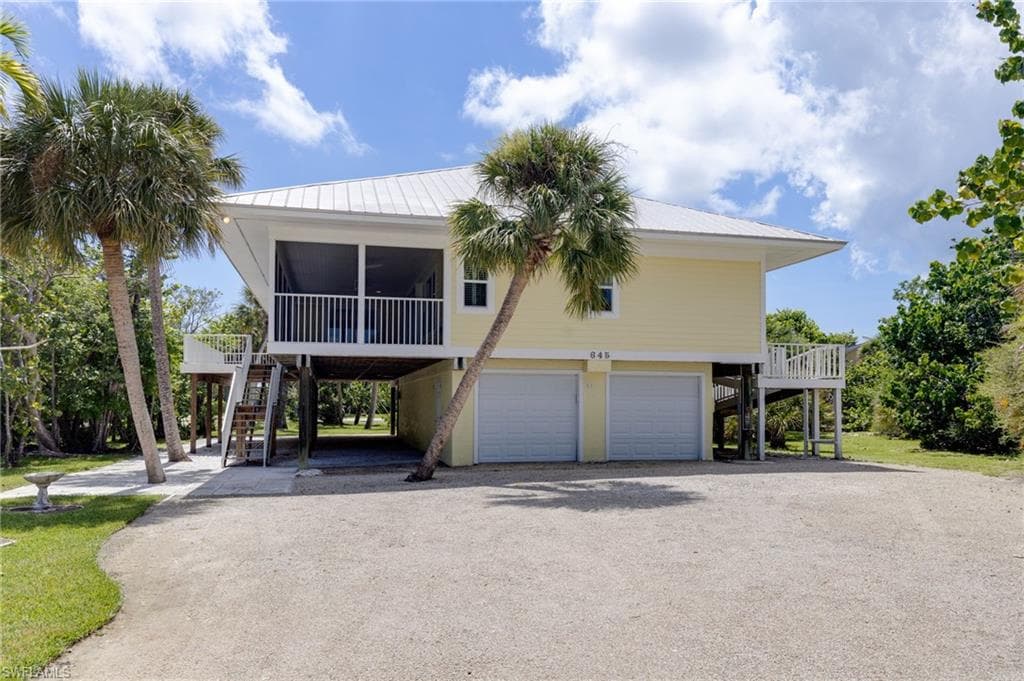 645 Oliva ST, SANIBEL FL 33957-5