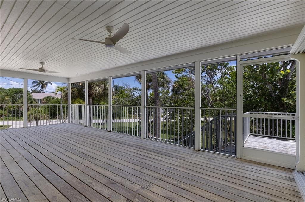 645 Oliva ST, SANIBEL FL 33957-8
