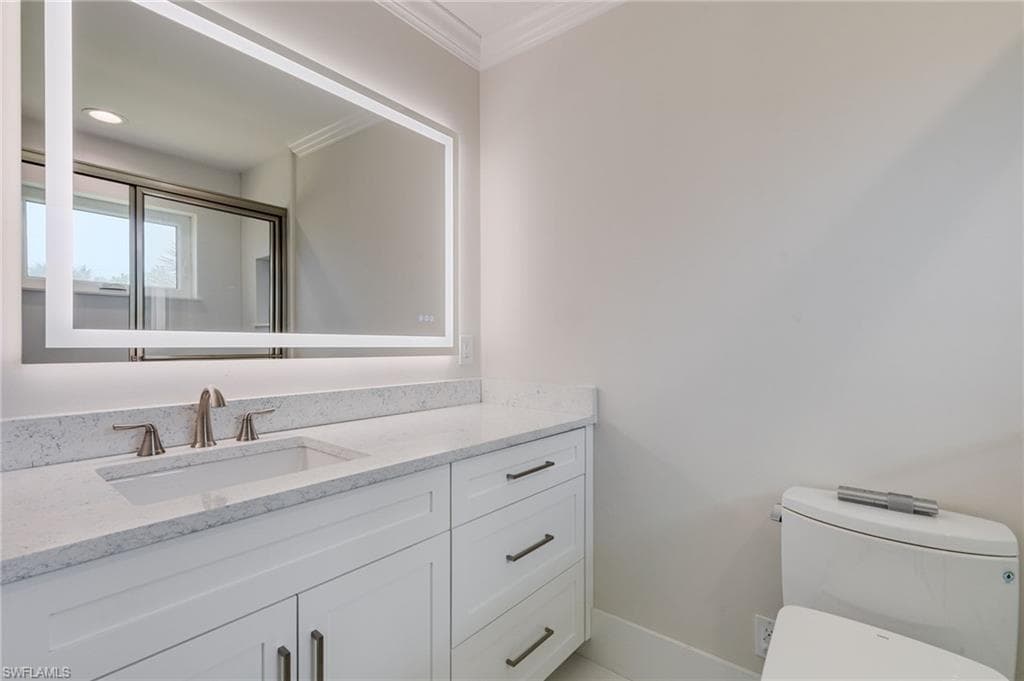 645 Oliva ST, SANIBEL FL 33957-23
