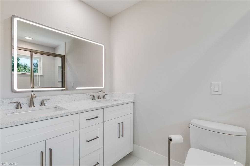 645 Oliva ST, SANIBEL FL 33957-18
