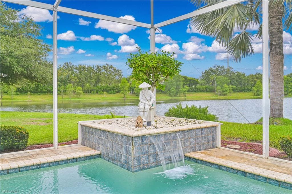 12585 Gemstone CT, FORT MYERS FL 33913-8