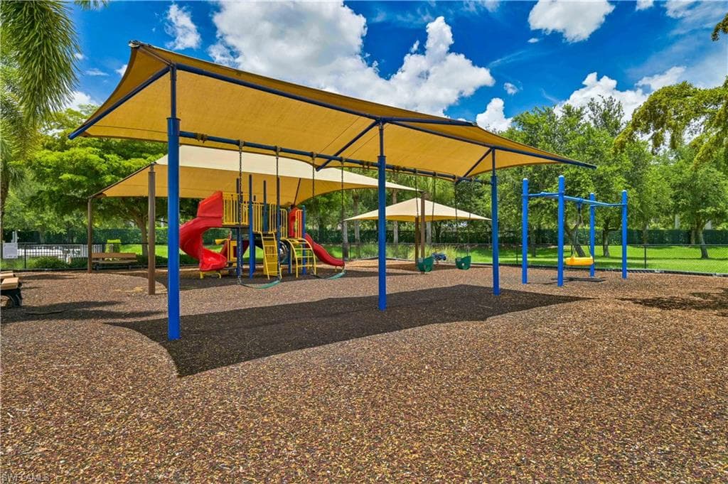 12585 Gemstone CT, FORT MYERS FL 33913-40