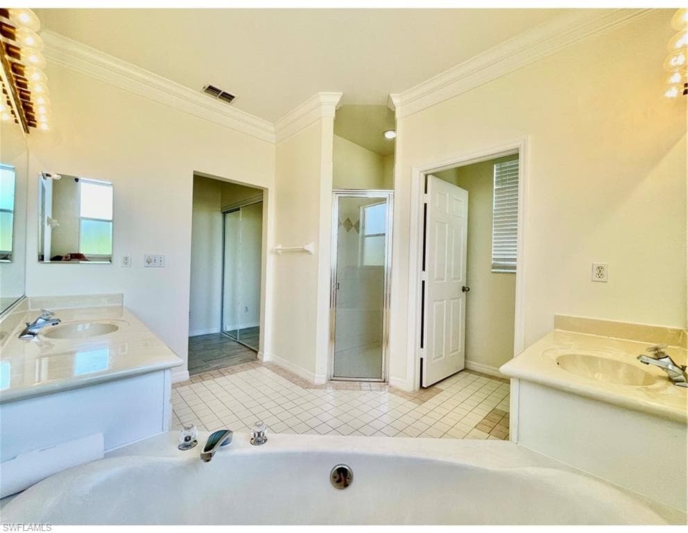 589 Genevieve DR, LEHIGH ACRES FL 33936-10