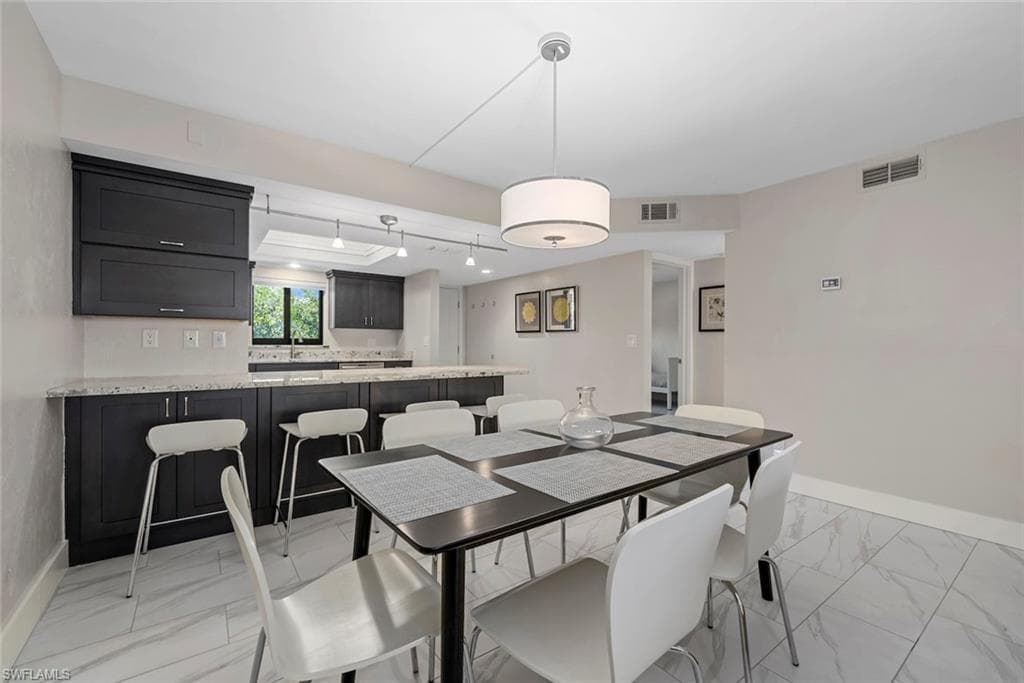 1919 Olde Middle Gulf DR # 502, SANIBEL FL 33957-22