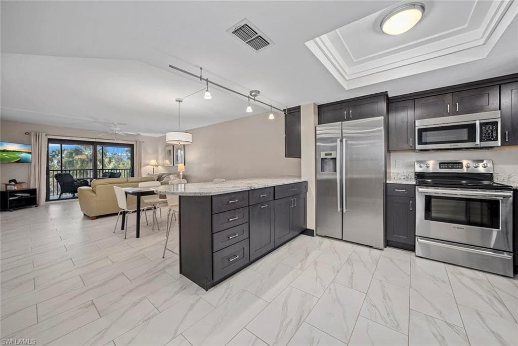 1919 Olde Middle Gulf DR # 502, SANIBEL FL 33957-17