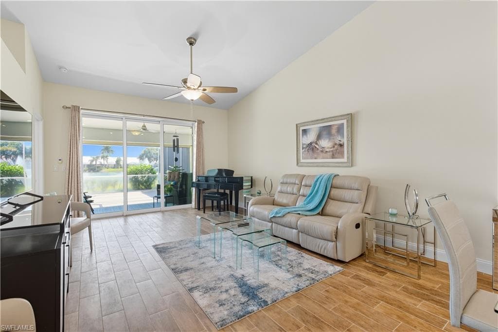 2266 Stacil CIR # 3, NAPLES FL 34109-16