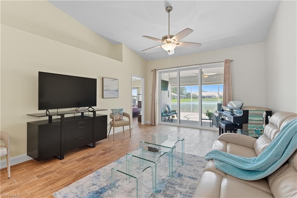 2266 Stacil CIR # 3, NAPLES FL 34109-18