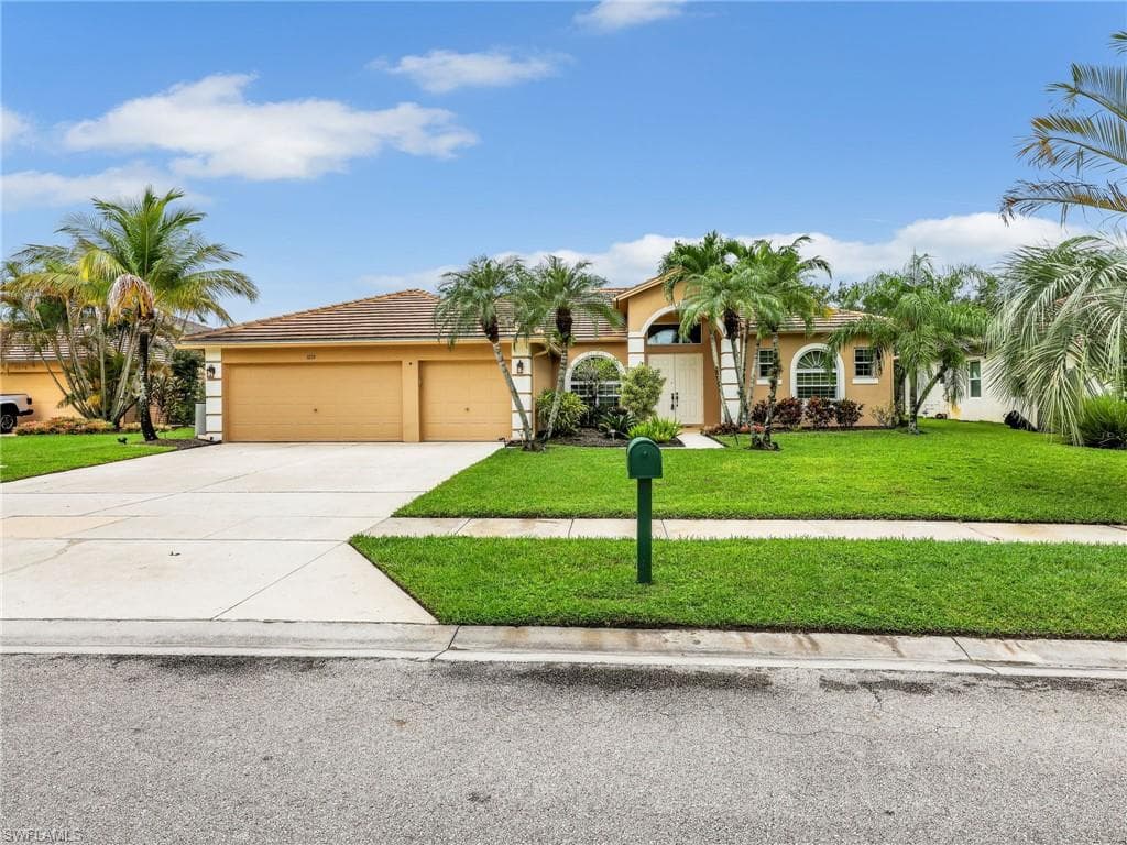 3274 Sturgeon Bay CT, NAPLES FL 34120-3