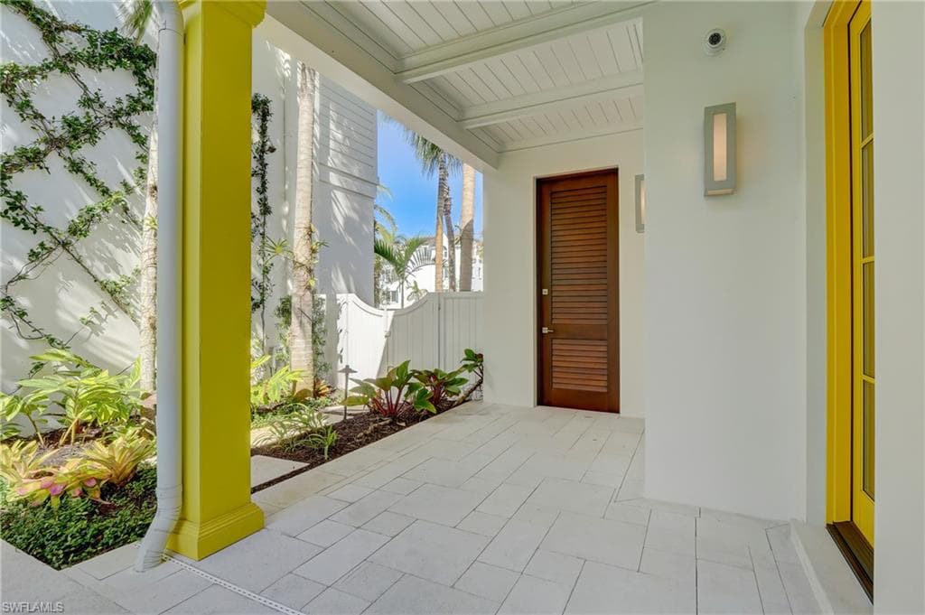 942 9th AVE S, NAPLES FL 34102-2