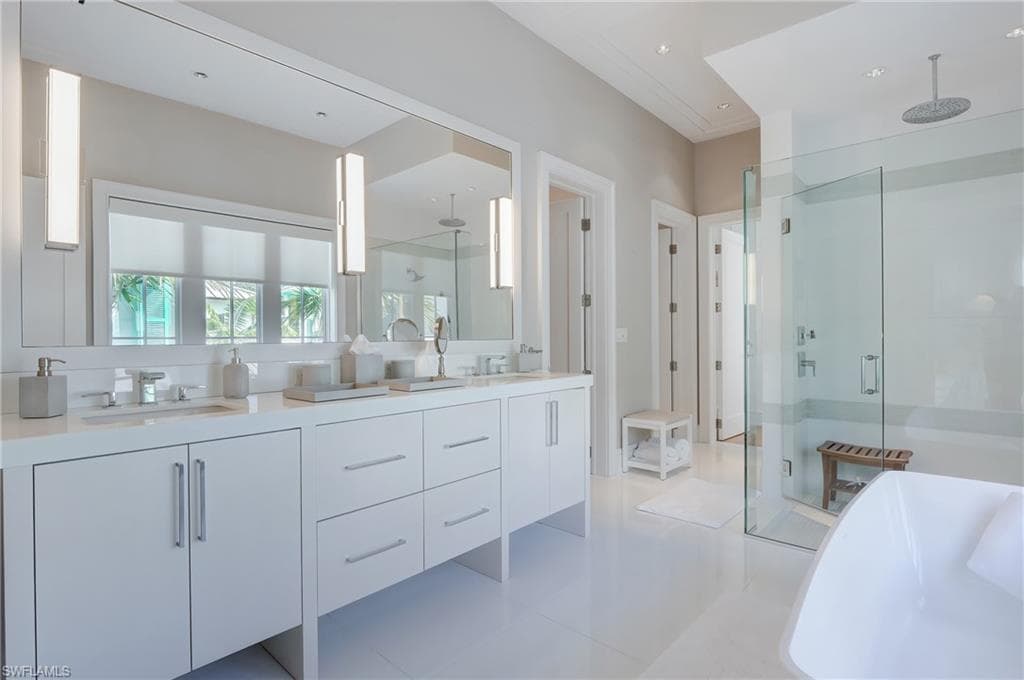 942 9th AVE S, NAPLES FL 34102-27
