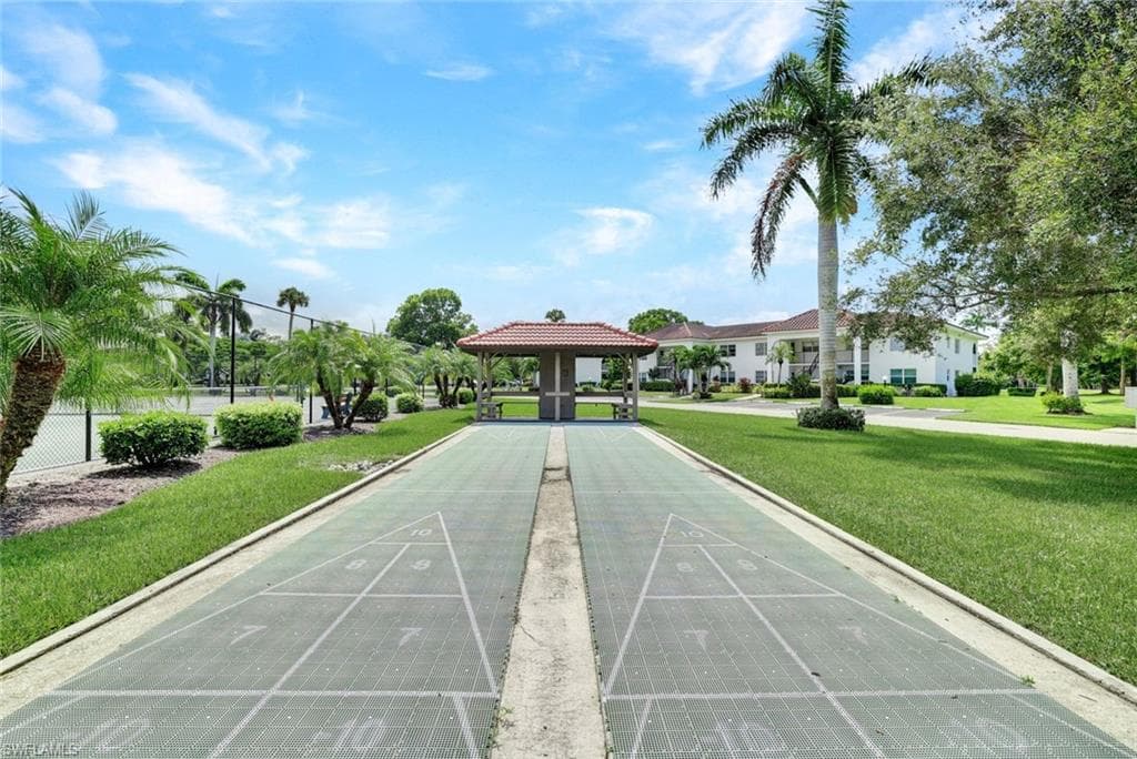 1055 Forest Lakes DR # F203, NAPLES FL 34105-20