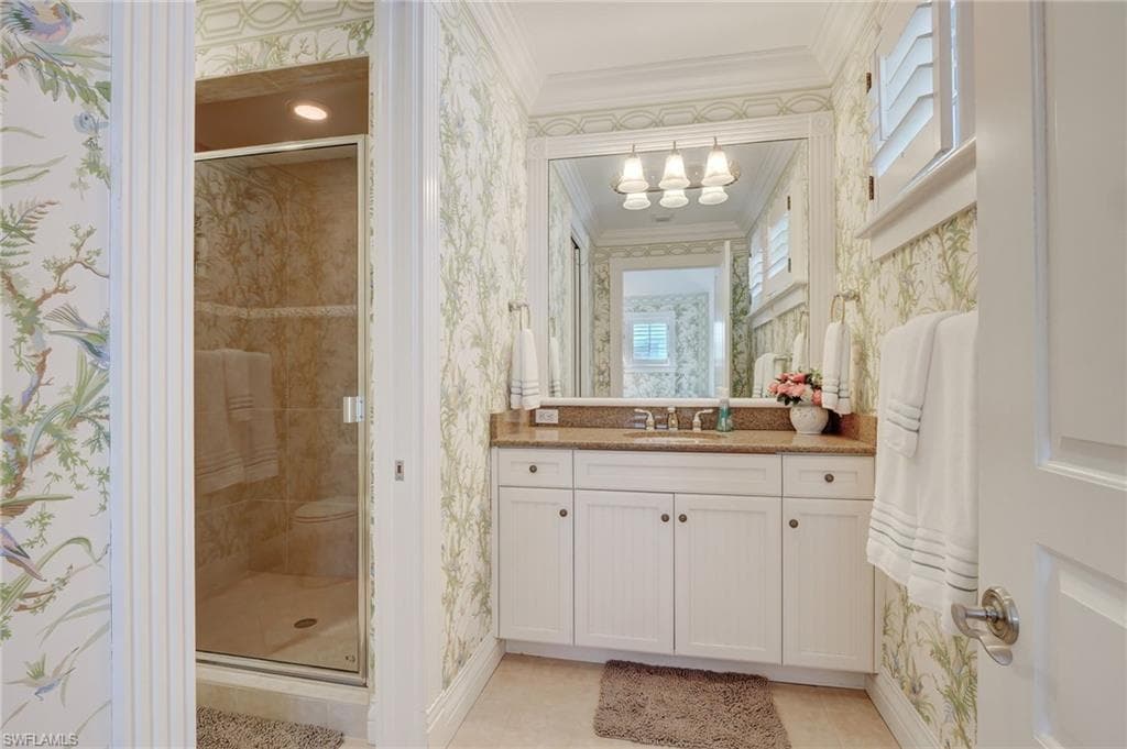 1551 Gulf Shore BLVD S, NAPLES FL 34102-41