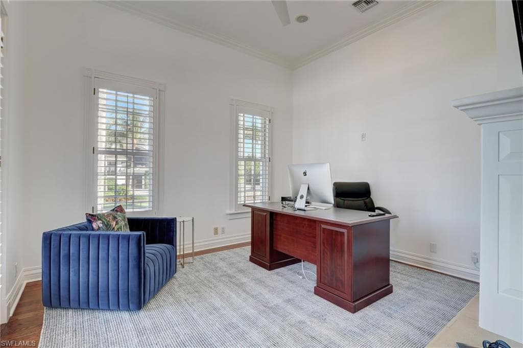 1551 Gulf Shore BLVD S, NAPLES FL 34102-10